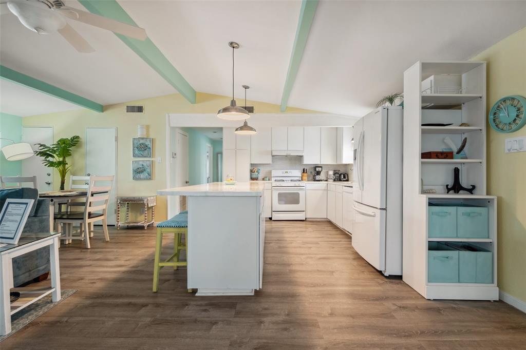 22118 Matagorda Drive, Galveston, Texas image 27