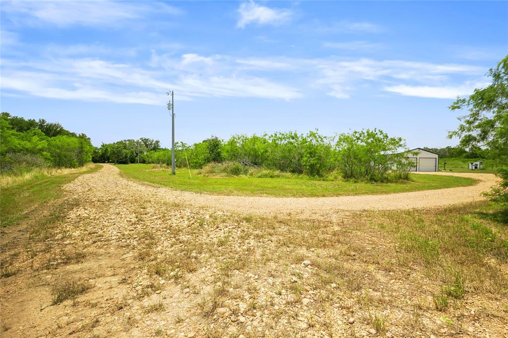 6289 Maynard Hallmark Road, Waelder, Texas image 3