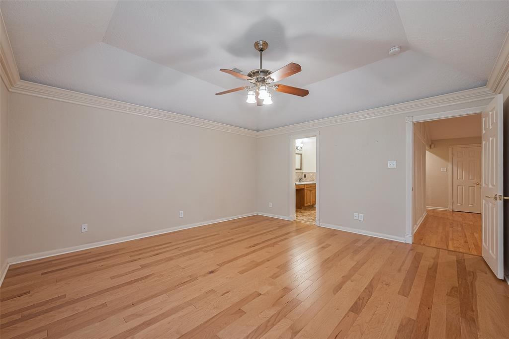 2718 Silver Falls Drive, Kingwood, Texas image 17