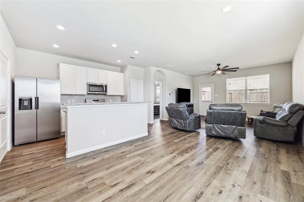 3685 Cub Drive, Conroe, Texas image 3