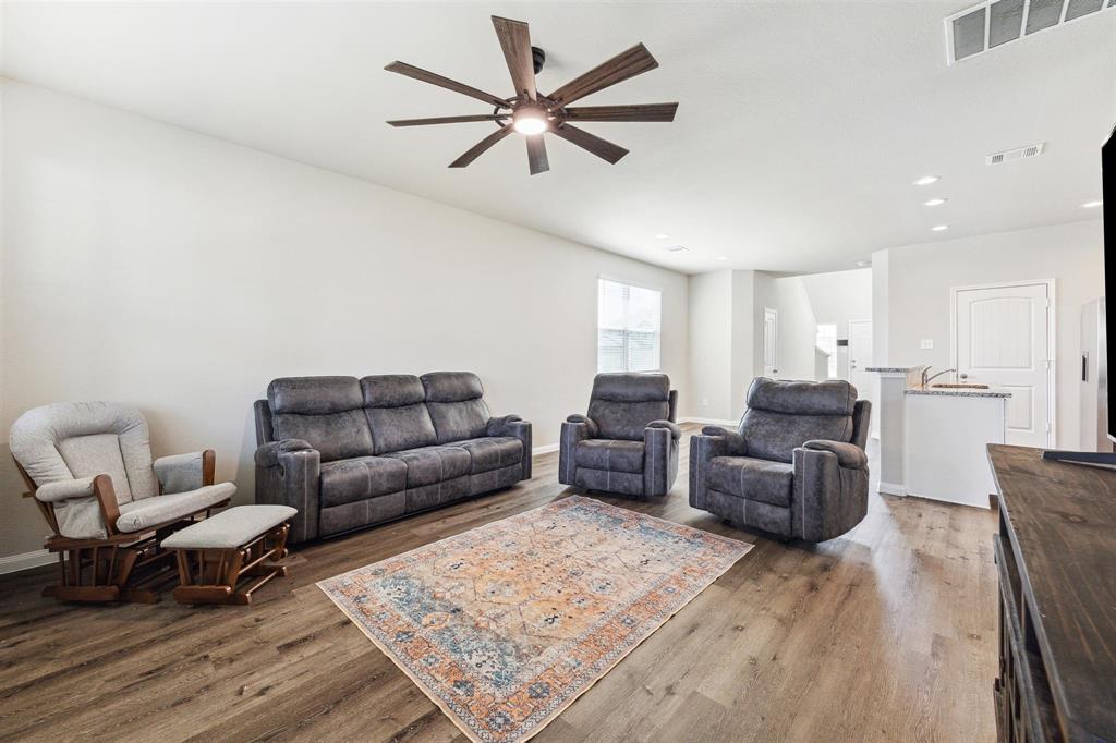 3685 Cub Drive, Conroe, Texas image 8