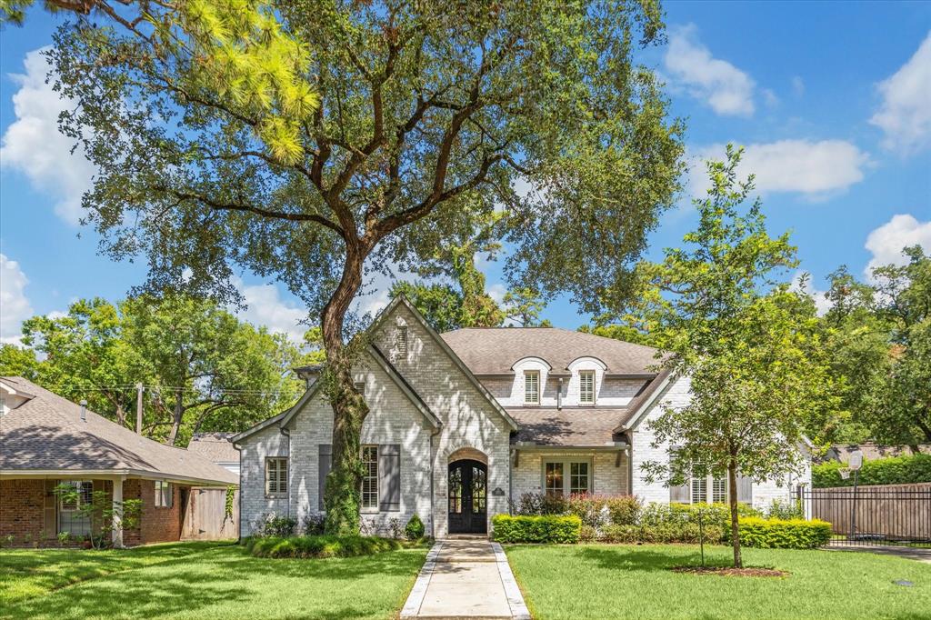 12222 Old Oaks Drive, Houston, Texas image 1