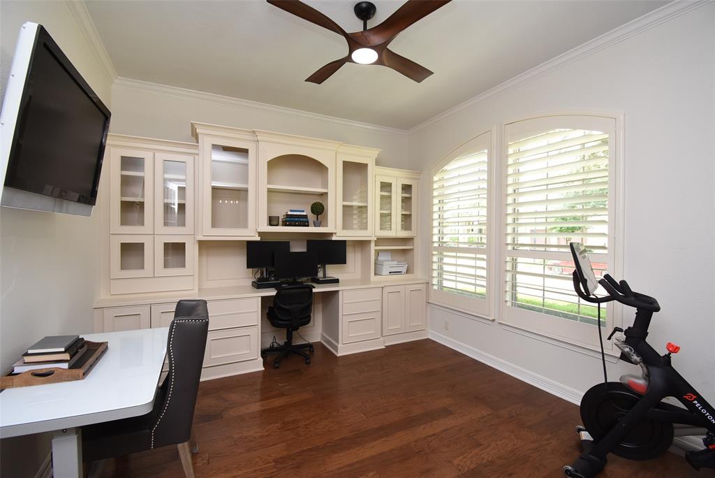 18901 N Bee Cave Springs Circle, Cypress, Texas image 9