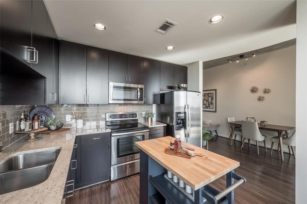 5927 Almeda Road 22706