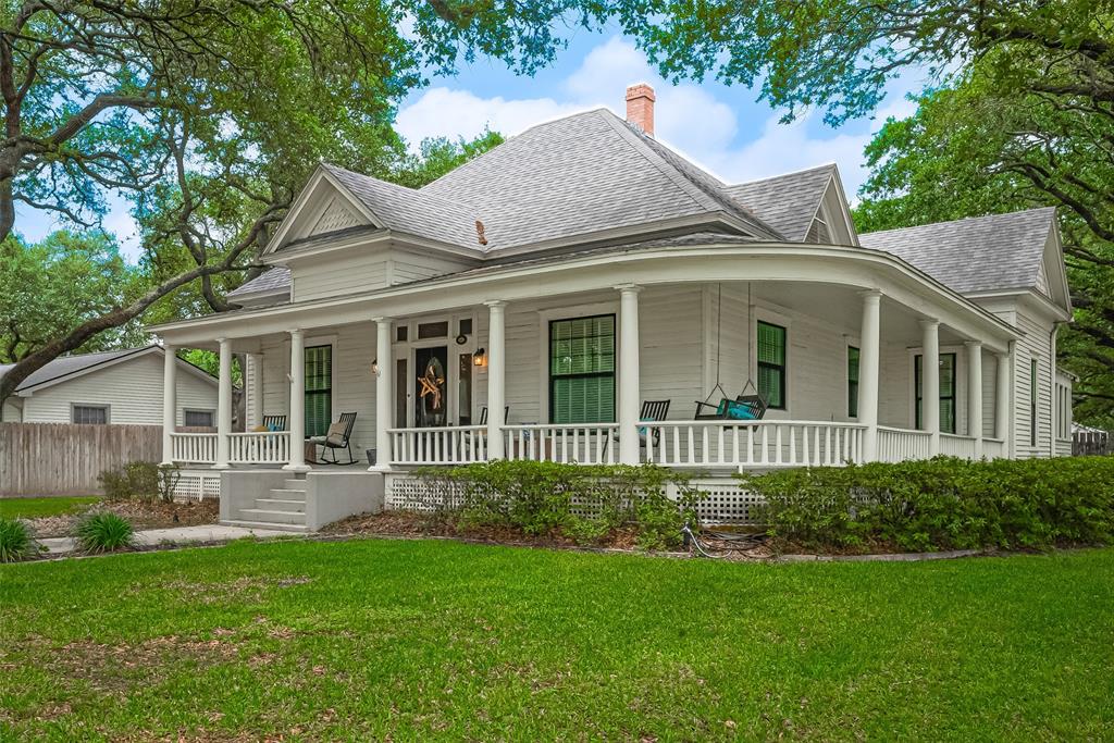 500 W Post Office Street, Eagle Lake, Texas image 3
