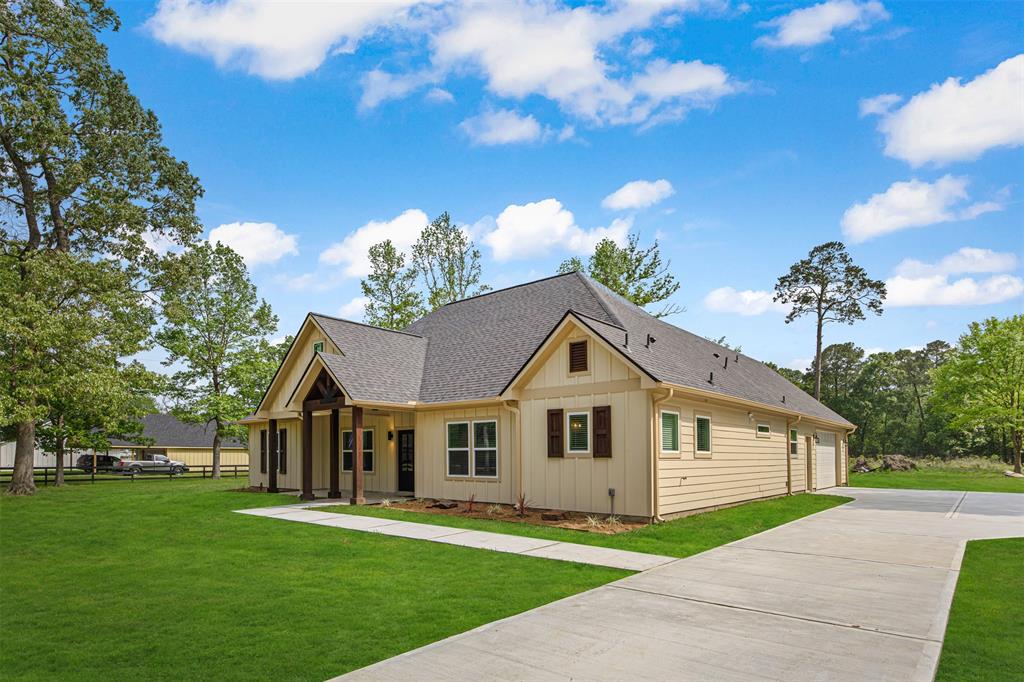 692 County Road 6474, Dayton, Texas image 4
