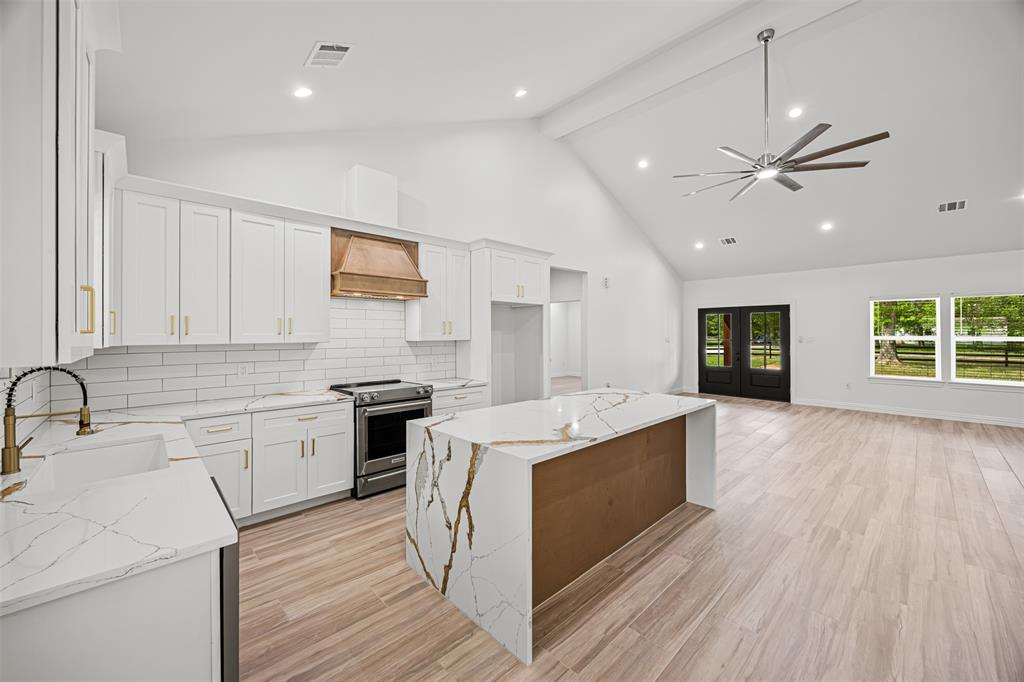 692 County Road 6474, Dayton, Texas image 10