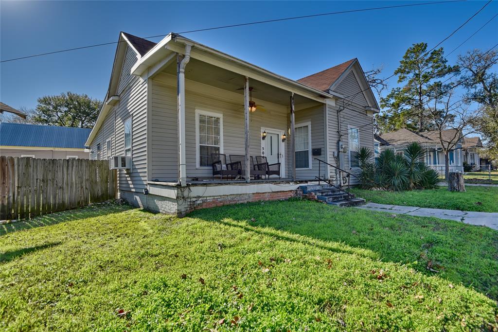 504 E Academy Street, Brenham, Texas image 1