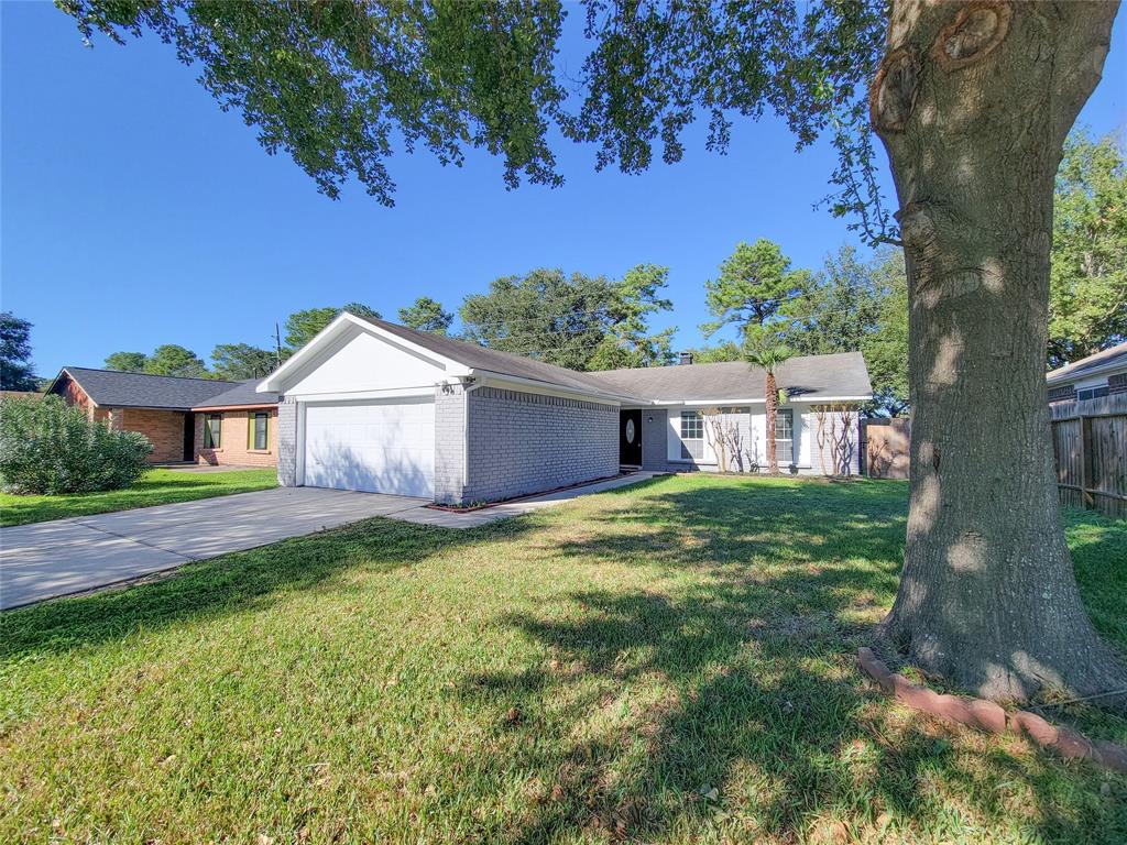 13806 Bella Drive, Cypress, Texas image 37