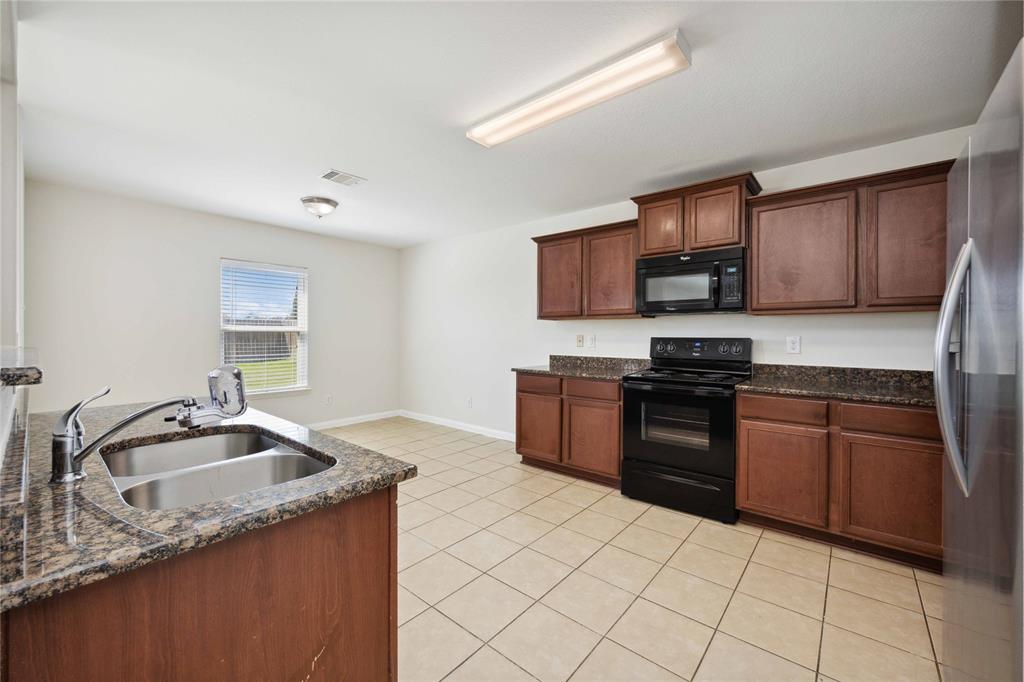 20519 Humble Brook Drive, Humble, Texas image 10