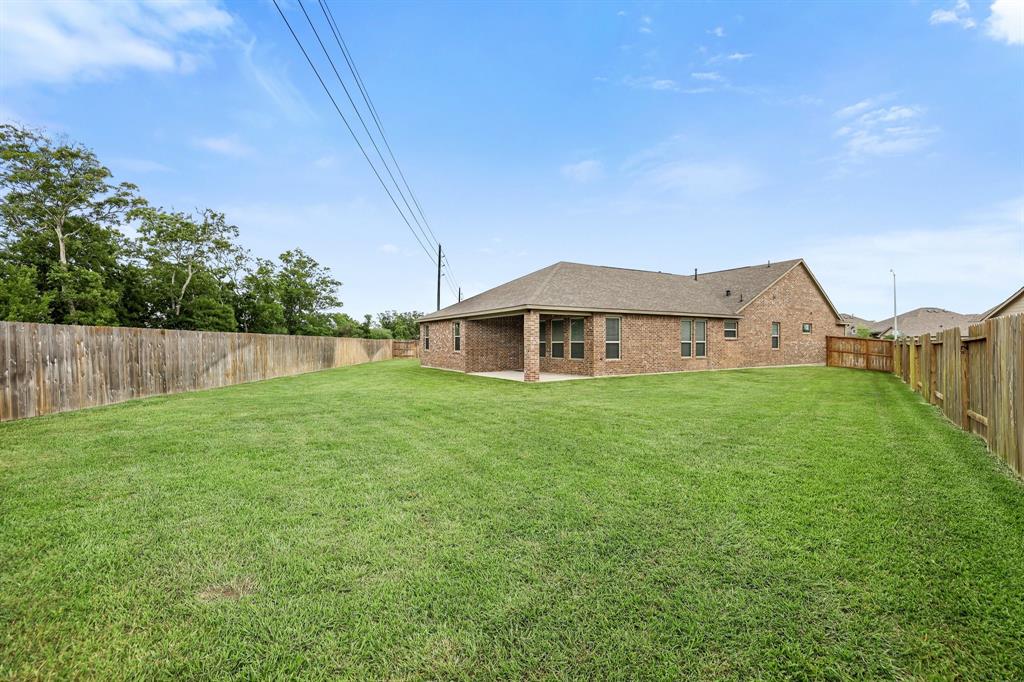 1601 Diamond Mountain Drive, Rosharon, Texas image 38