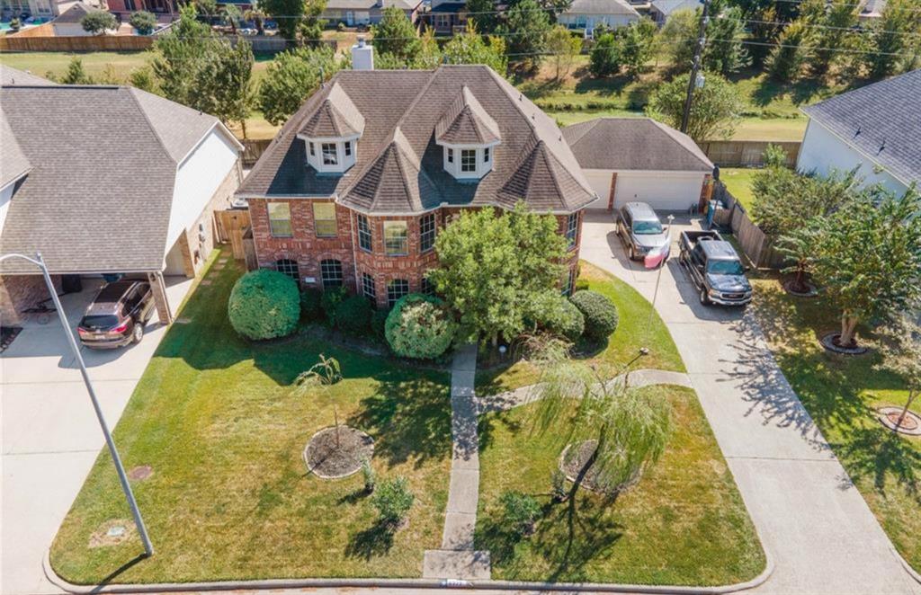 8322 Trophy Place Drive, Humble, Texas image 36