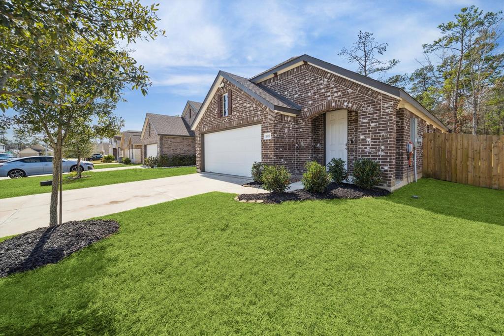 16931 Lagos Lane, Crosby, Texas image 1