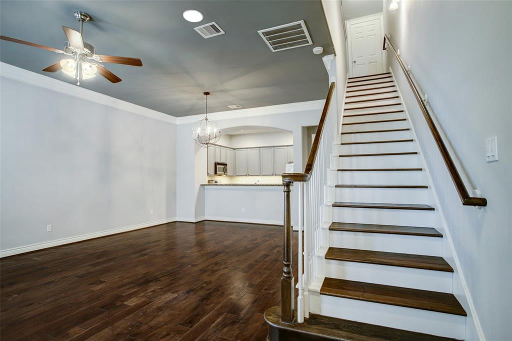 9026 Lakes At 610 Drive, Houston, Texas image 7