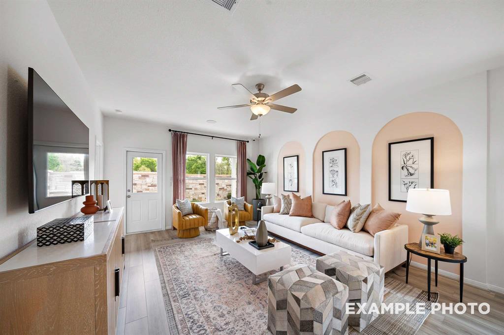 2037 Caney Creek Court, Conroe, Texas image 9