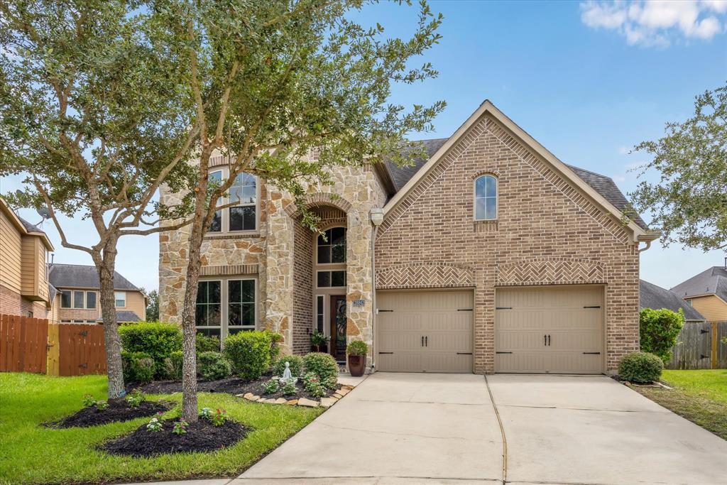 28842 Thornbird Court