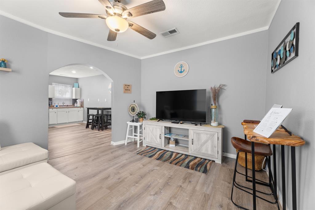 2727 Avenue K, Galveston, Texas image 31