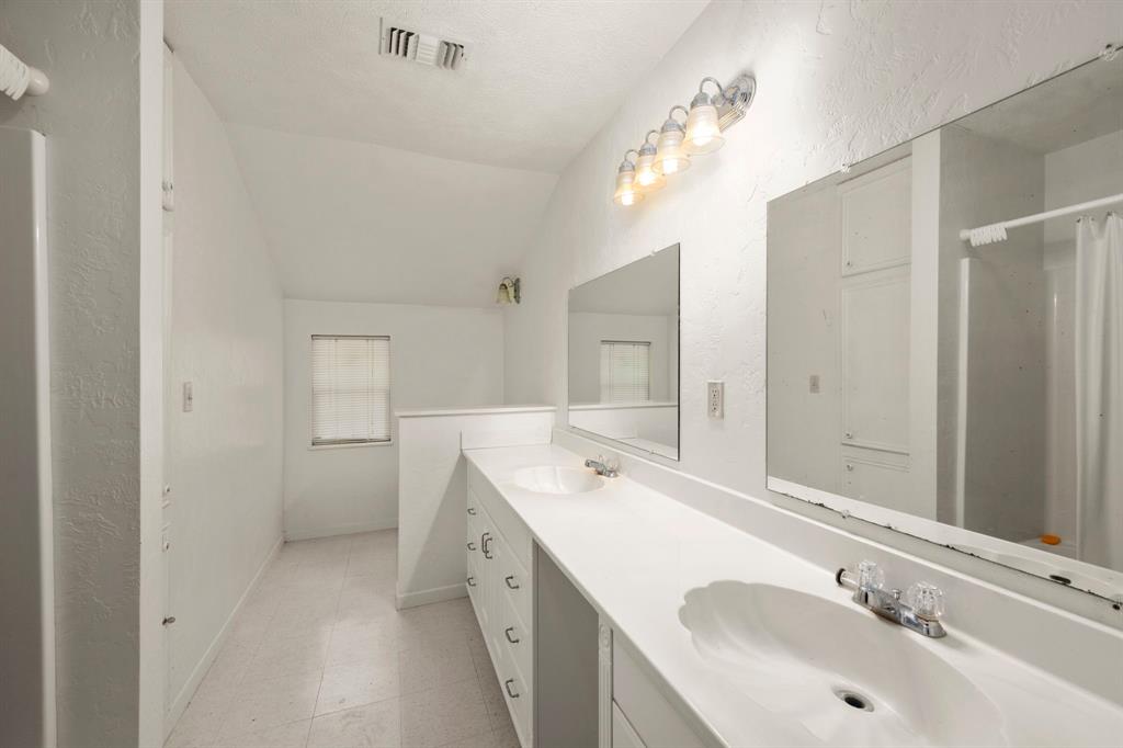 102 Camp Street, Alleyton, Texas image 31