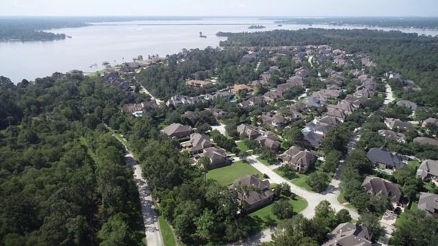 1214 Regal Shores Court, Kingwood, Texas image 4