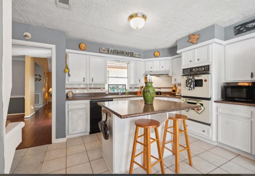 347 Dukes Bend, Stafford, Texas image 3