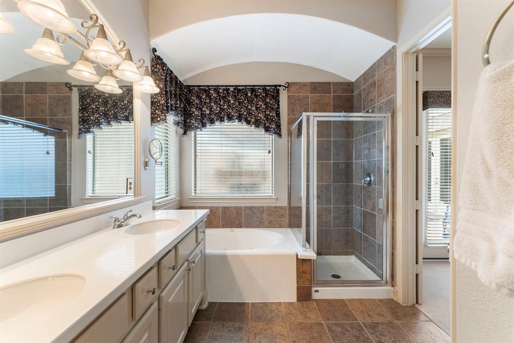 30 Mill Point Place, The Woodlands, Texas image 19