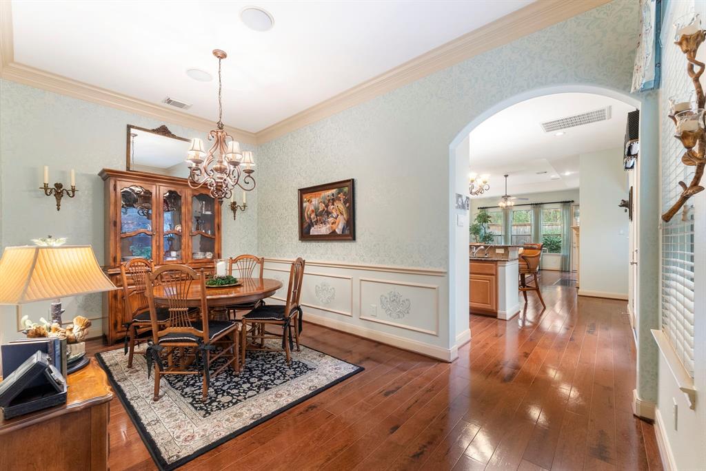 30 Mill Point Place, The Woodlands, Texas image 13