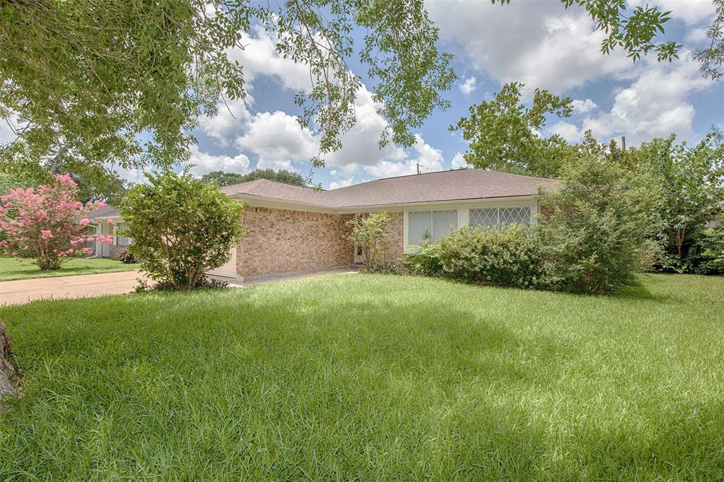 203 Fleetwood Circle