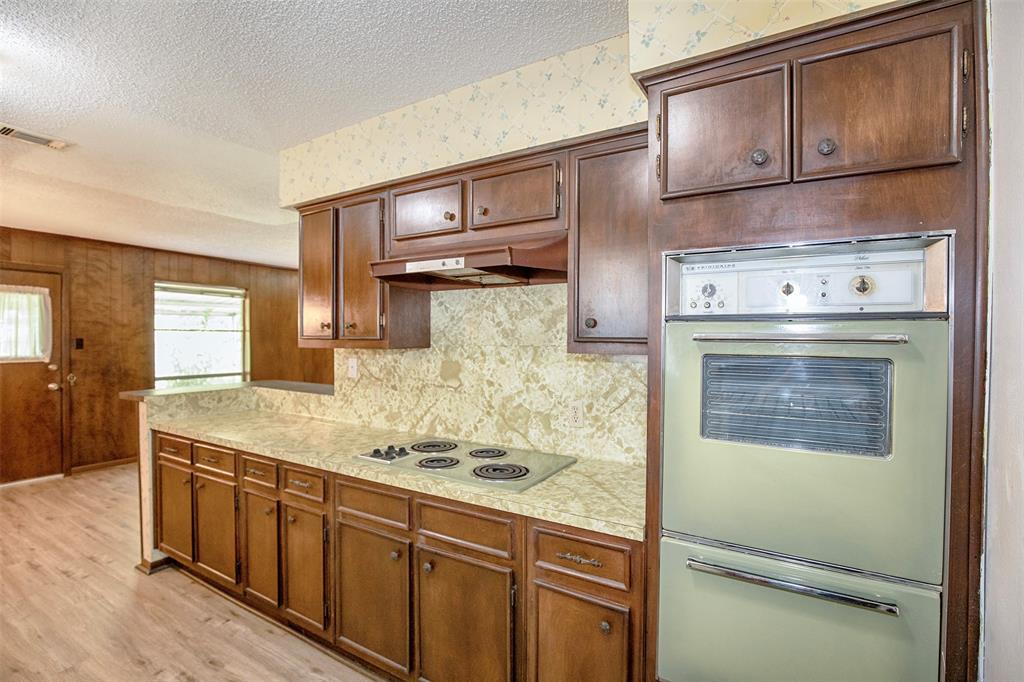 203 Fleetwood Circle, League City, Texas image 13