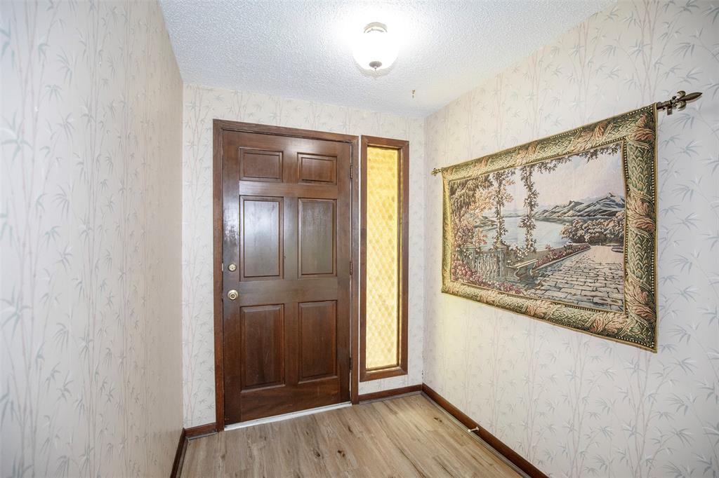 203 Fleetwood Circle, League City, Texas image 4