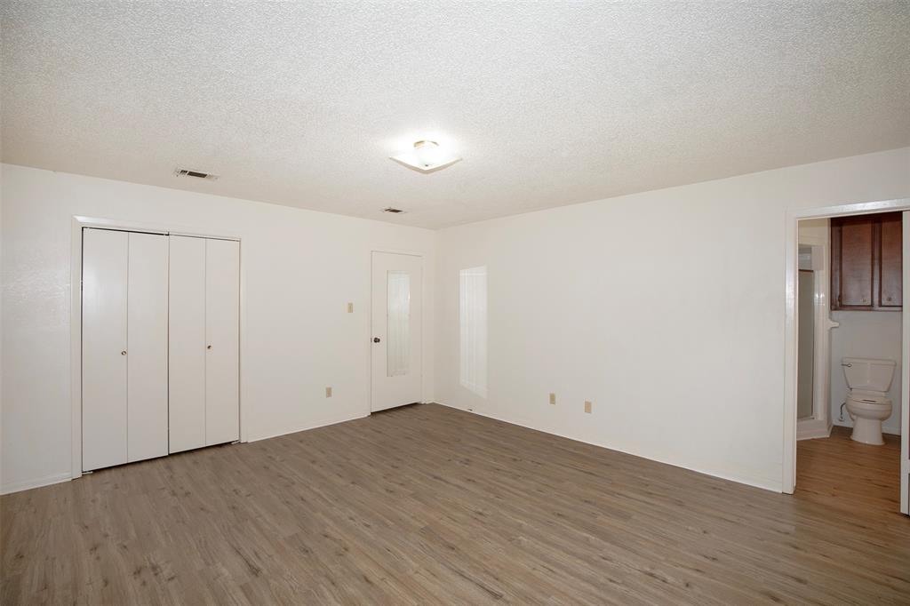 203 Fleetwood Circle, League City, Texas image 17