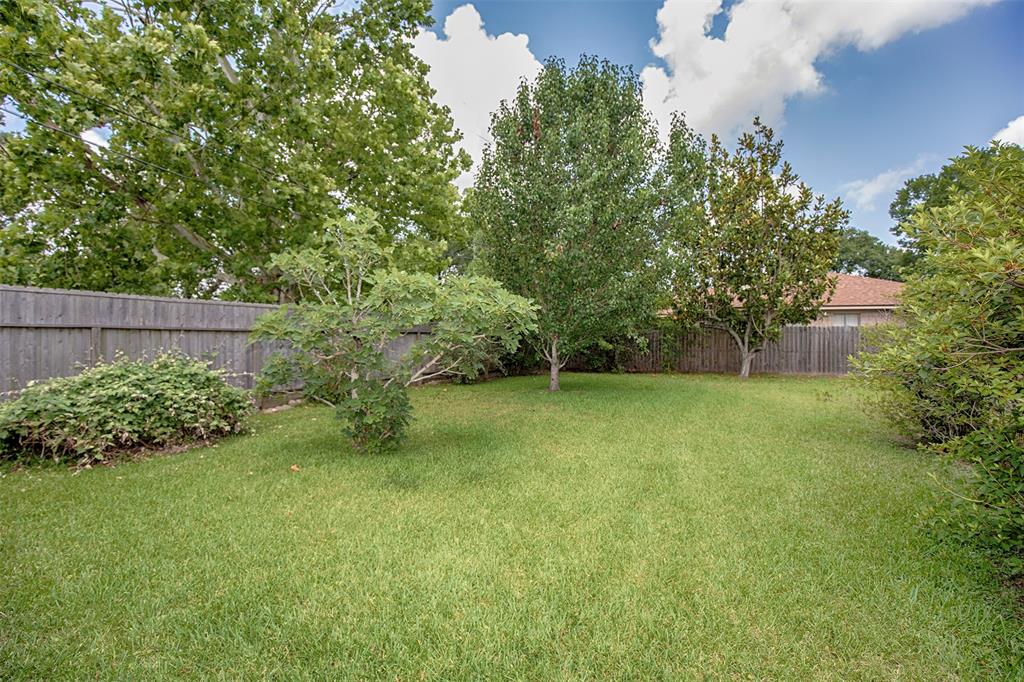 203 Fleetwood Circle, League City, Texas image 28