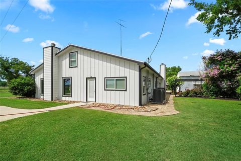 A home in Hearne