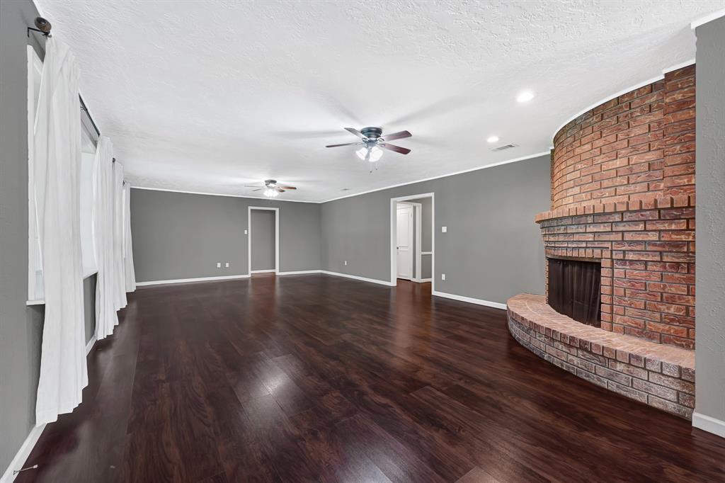 1903 Round Wind Trail, Crosby, Texas image 7