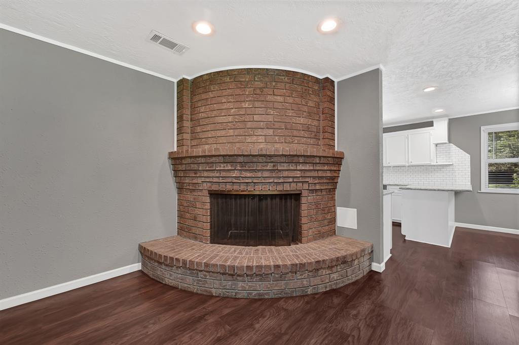 1903 Round Wind Trail, Crosby, Texas image 8