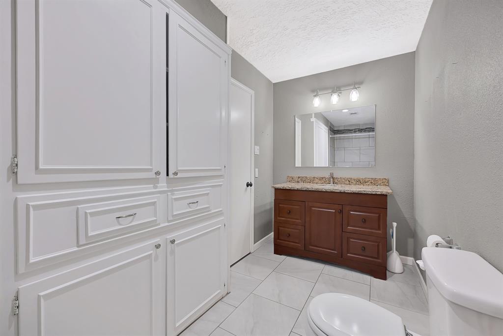1903 Round Wind Trail, Crosby, Texas image 25