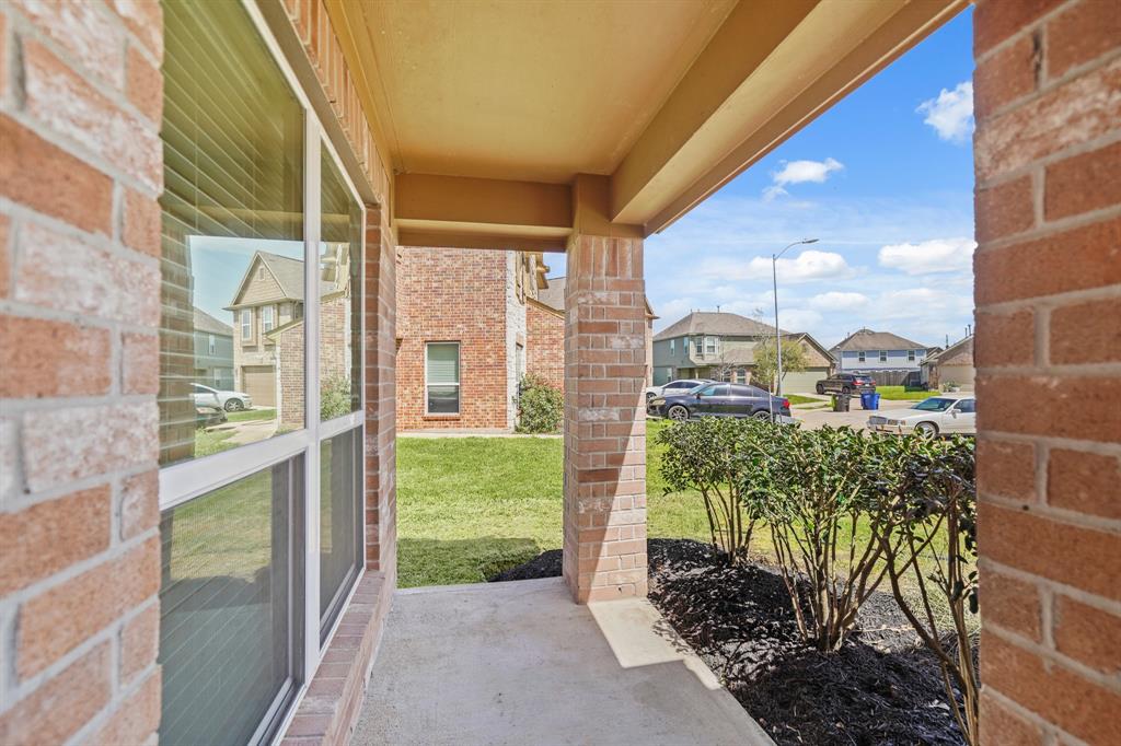 2210 Forest Floor Court, Rosenberg, Texas image 4