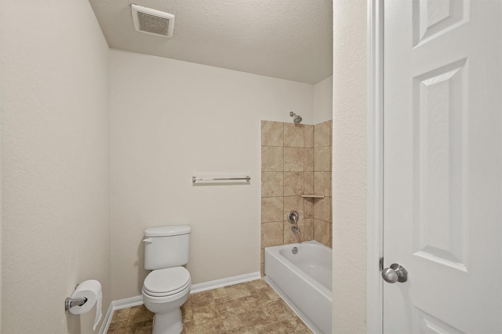 2210 Forest Floor Court, Rosenberg, Texas image 37