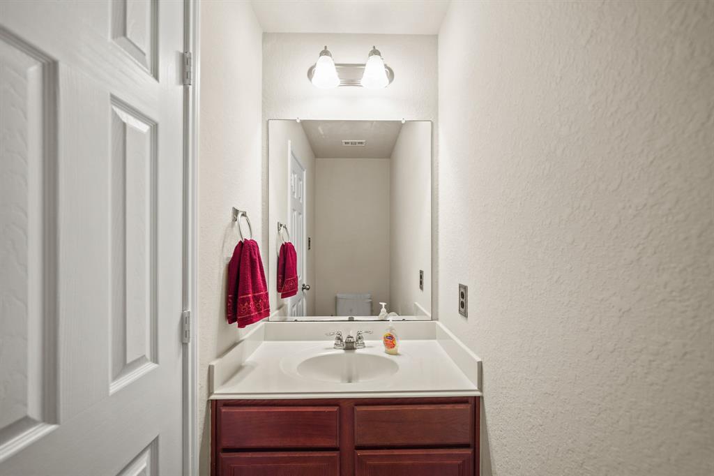 2210 Forest Floor Court, Rosenberg, Texas image 16