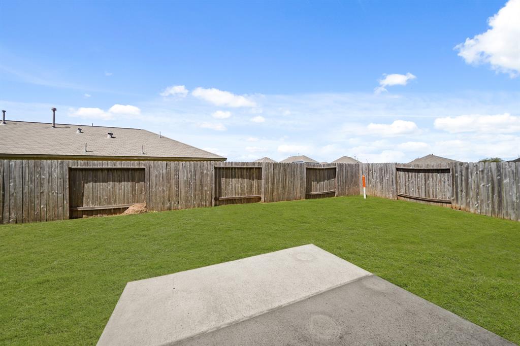 2210 Forest Floor Court, Rosenberg, Texas image 38