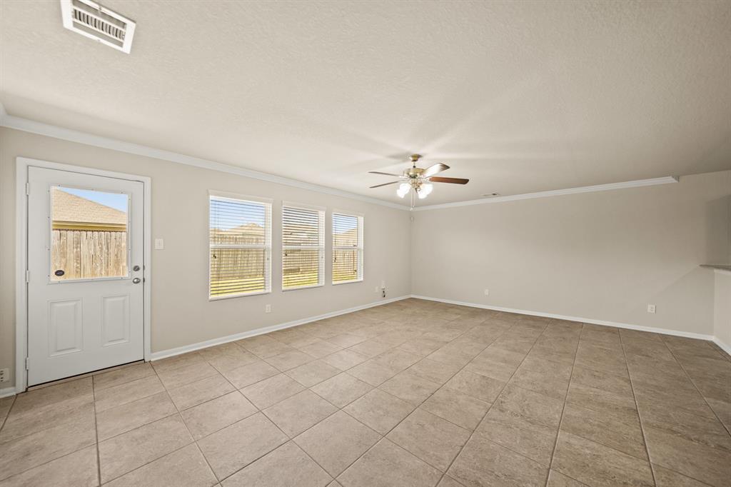 2210 Forest Floor Court, Rosenberg, Texas image 14