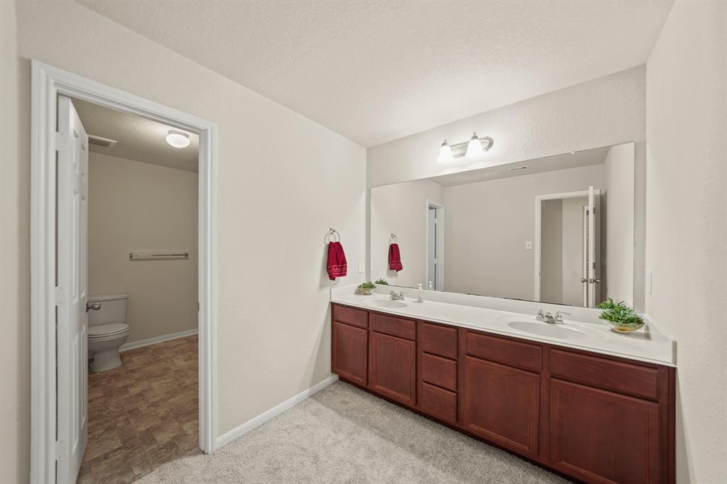 2210 Forest Floor Court, Rosenberg, Texas image 36