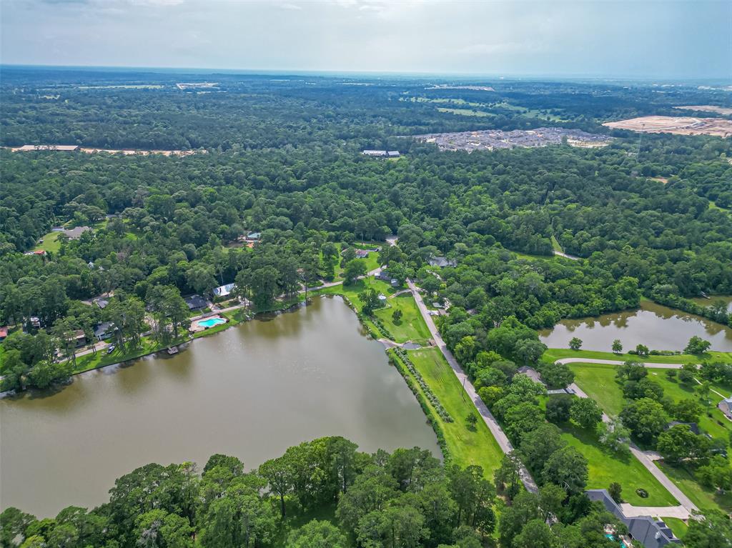 1573 E Pine Lake Circle, Conroe, Texas image 36