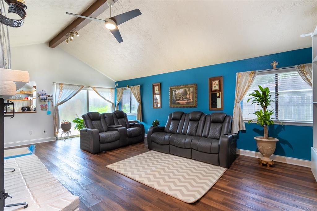 11906 Rowood Drive