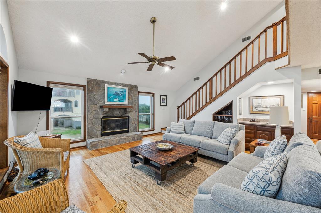 16606 Bayfront Drive