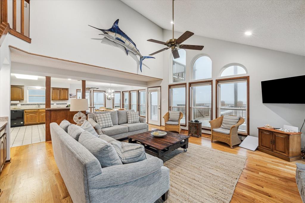 16606 Bayfront Drive