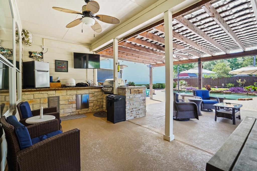 6123 Cypress Way Drive, Magnolia, Texas image 14