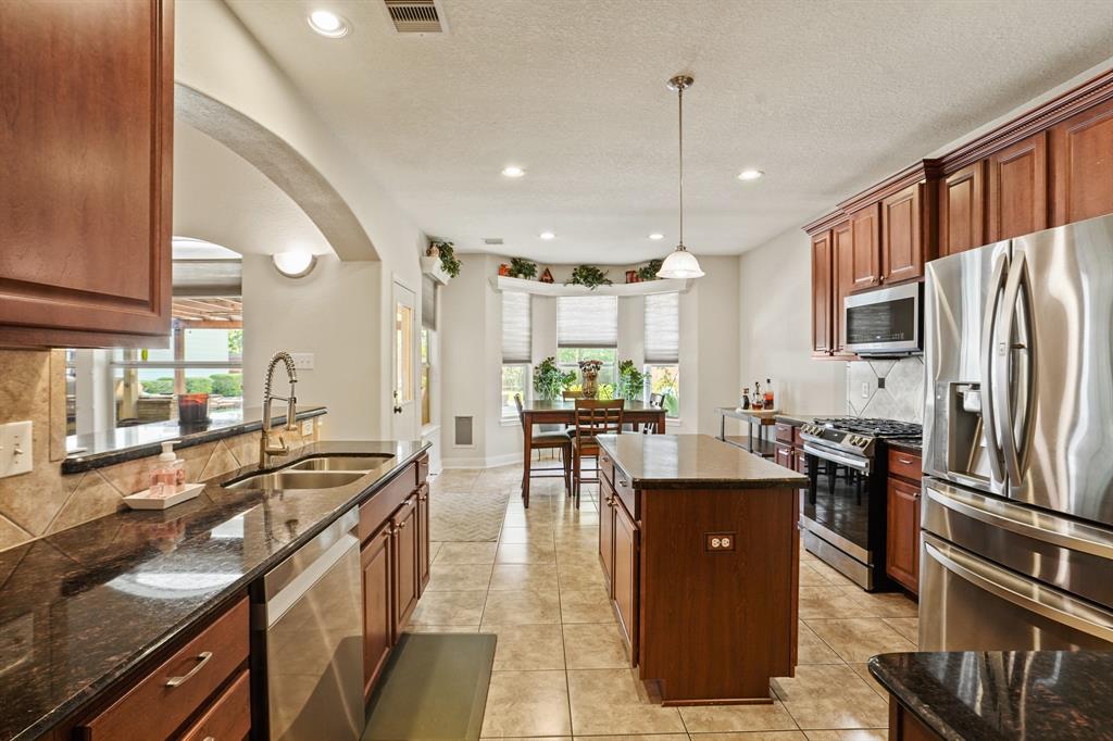 6123 Cypress Way Drive, Magnolia, Texas image 39