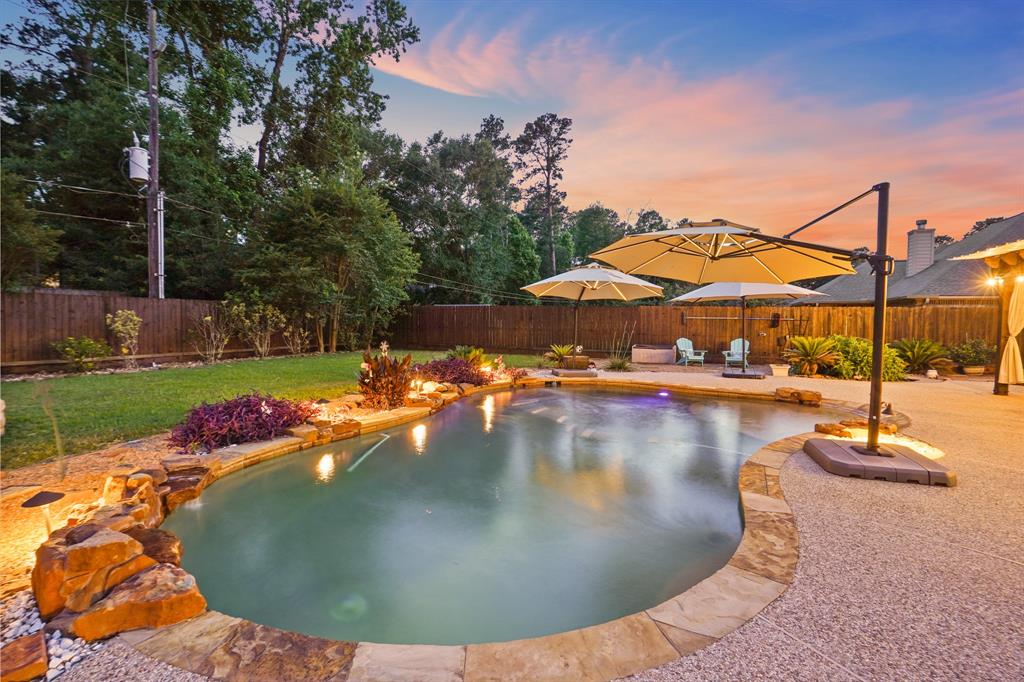 6123 Cypress Way Drive, Magnolia, Texas image 2