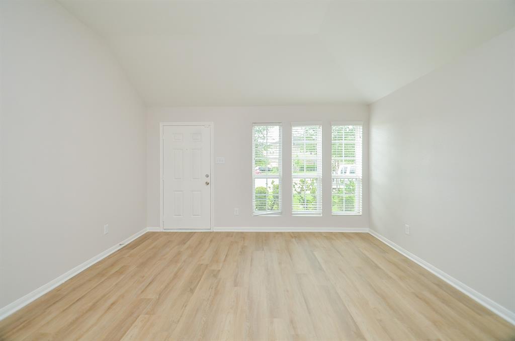 15218 Taos Creek Court, Cypress, Texas image 10