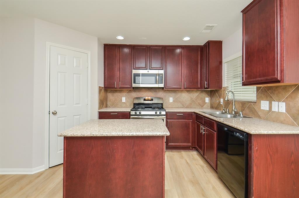 15218 Taos Creek Court, Cypress, Texas image 8
